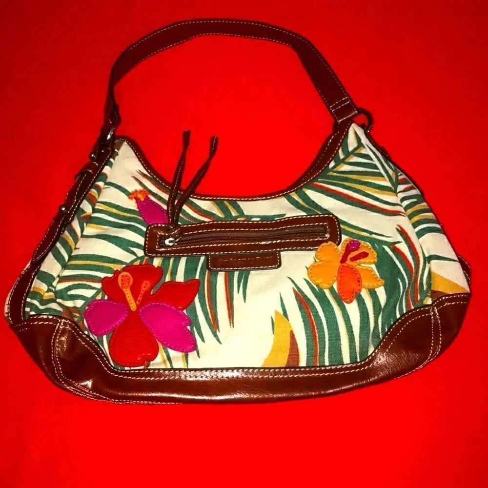ST. John’s By Tropical 🏝️ Green, Brown Shoulder Handbags.
